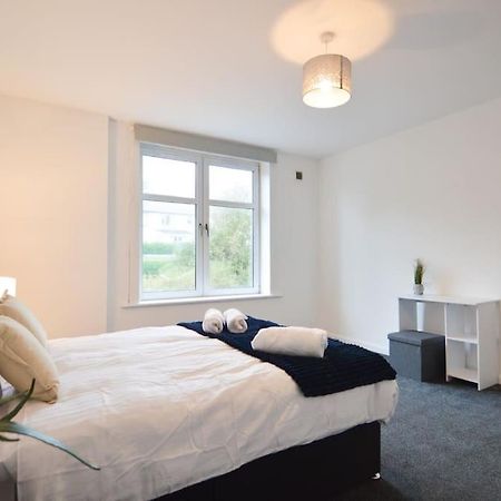 Contemporary 3 Bedroom Flat Кърколди Екстериор снимка